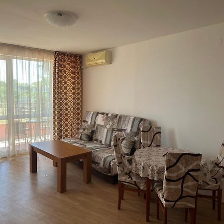Riviera Fort Beach Apartments By Kalina Resort, Ravda Exterior photo