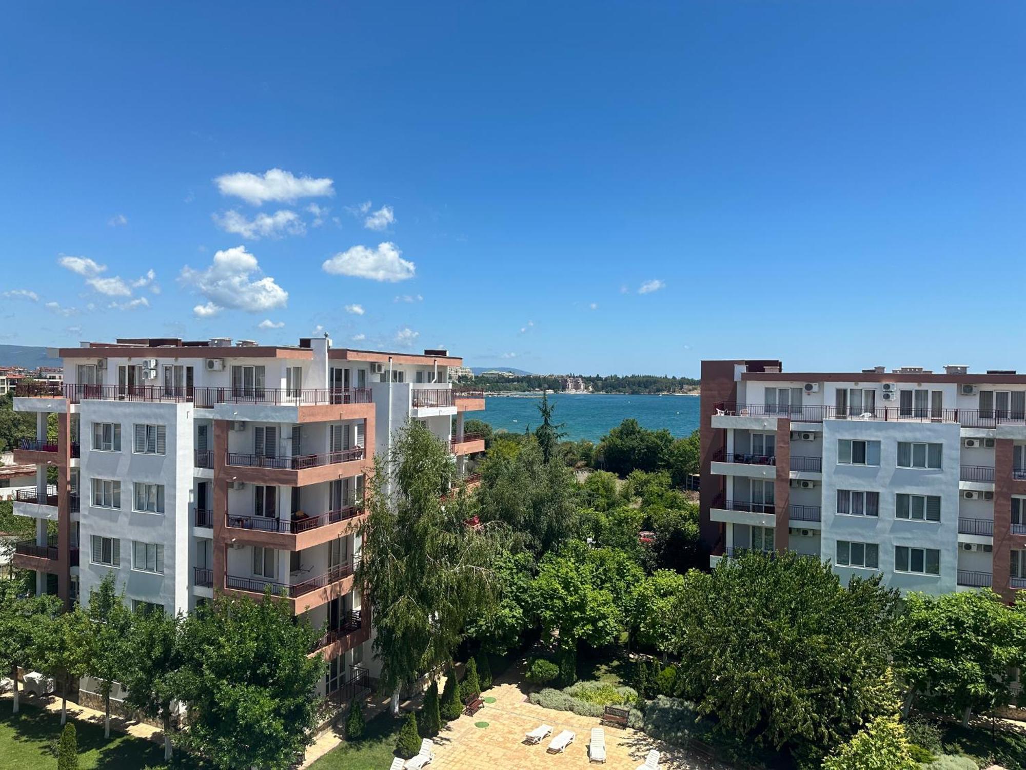 Riviera Fort Beach Apartments By Kalina Resort, Ravda Exterior photo
